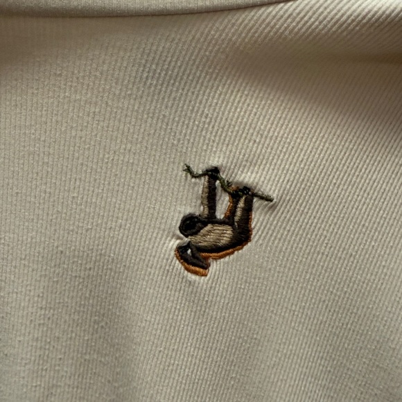 Women’s wild fable Cream Colored Embroidered Sloth Crop Top. Size M. - Picture 5 of 9